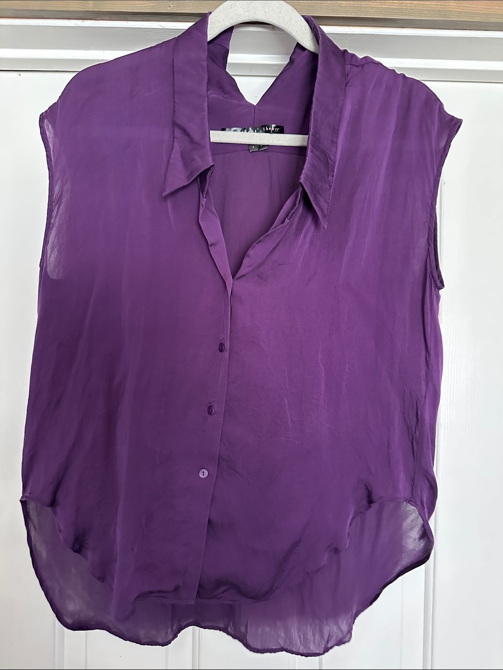 Theyskens' Theory Sleeveless Purple Silk-Like Button Blouse